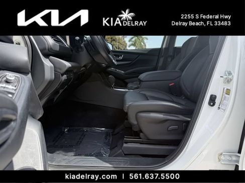 Used 2023 Subaru Ascent Limited AWD/4WD image 18