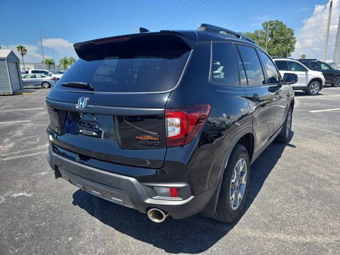 Certified 2023 Honda Passport TrailSport image 4