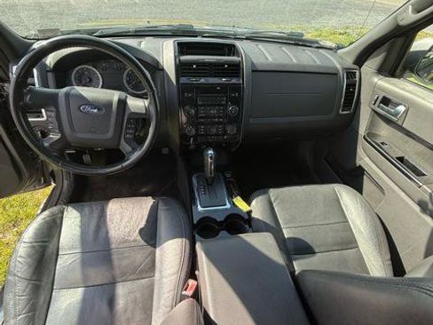 Used 2011 Ford Escape Limited w/ 301A Rapid Spec Order Code FWD image 13