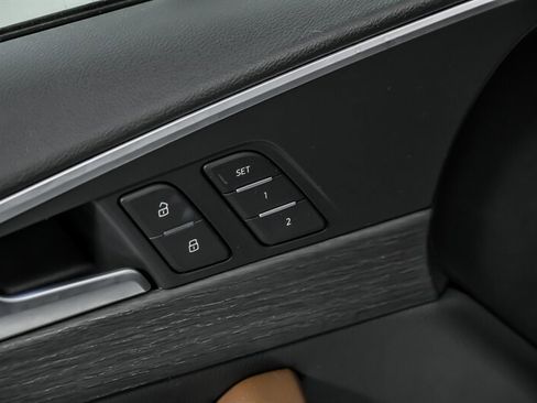 Used 2017 Audi A4 2.0T Premium w/ Convenience Package image 18