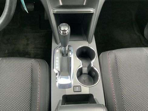 Used 2017 Chevrolet Equinox LT w/ Convenience Package image 39