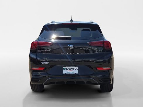 Used 2024 Buick Encore GX Sport Touring AWD/4WD image 4