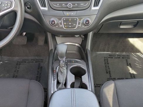 Used 2024 Chevrolet Malibu LT image 18