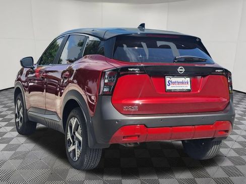 Used 2025 Nissan Kicks SV FWD image 7