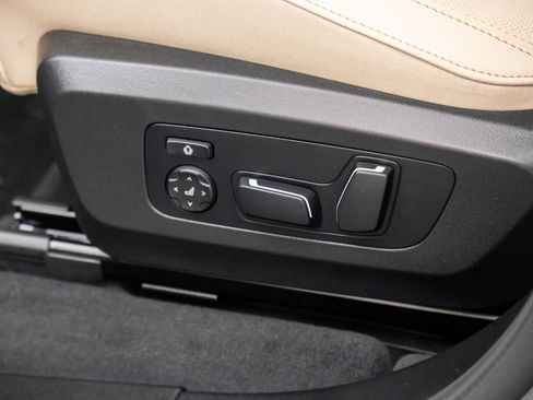 Used 2026 BMW X3 xDrive30 w/ Premium Package image 16