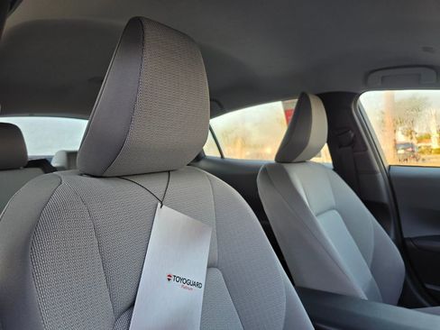 New 2026 Toyota Prius LE image 15