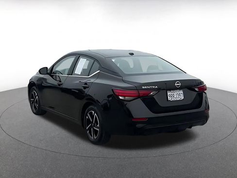 Used 2025 Nissan Sentra SV image 11
