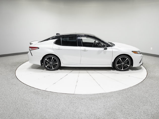Used 2019 Toyota Camry XSE FWD image 7