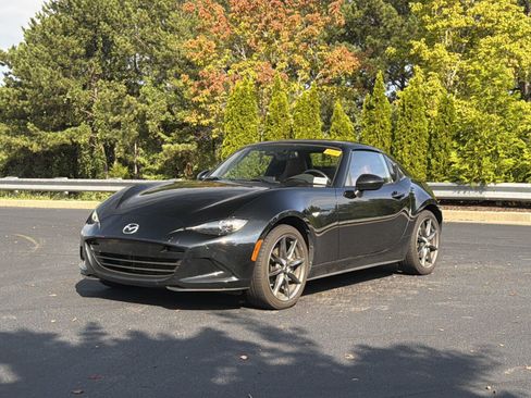 Used 2020 MAZDA MX-5 Miata RF Grand Touring RWD image 9