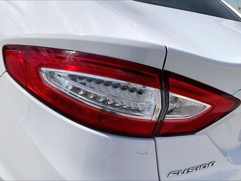 Used 2016 Ford Fusion SE w/ Equipment Group 202A FWD image 29