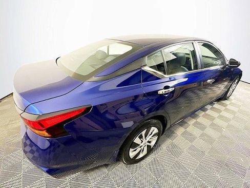 Certified 2023 Nissan Altima 2.5 S image 4