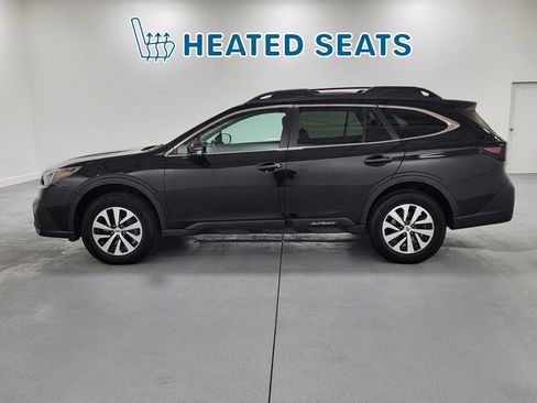 Used 2022 Subaru Outback Premium image 6