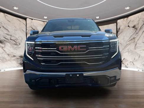 Used 2025 GMC Sierra 1500 SLT AWD/4WD image 3