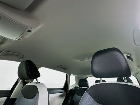 New 2025 Volkswagen Taos S image 11