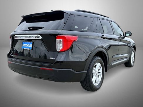 Used 2020 Ford Explorer XLT AWD/4WD image 5