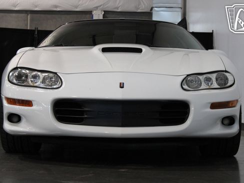 Used 1998 Chevrolet Camaro Z28 w/ SS Performance/Appearance Pkg image 31