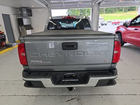 Used 2021 Chevrolet Colorado W/T w/ WT Convenience Package AWD/4WD image 4