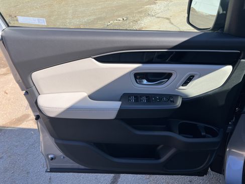 New 2026 Honda Pilot EX-L image 16