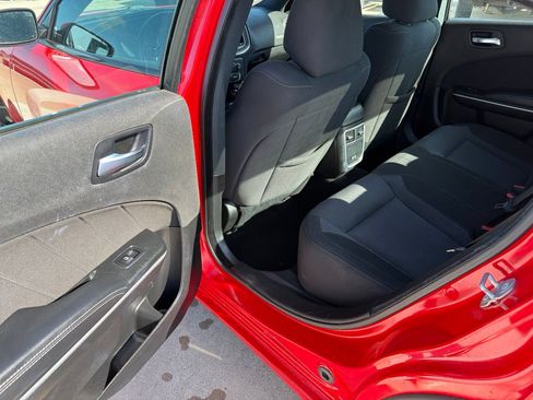 Used 2022 Dodge Charger SXT RWD image 14