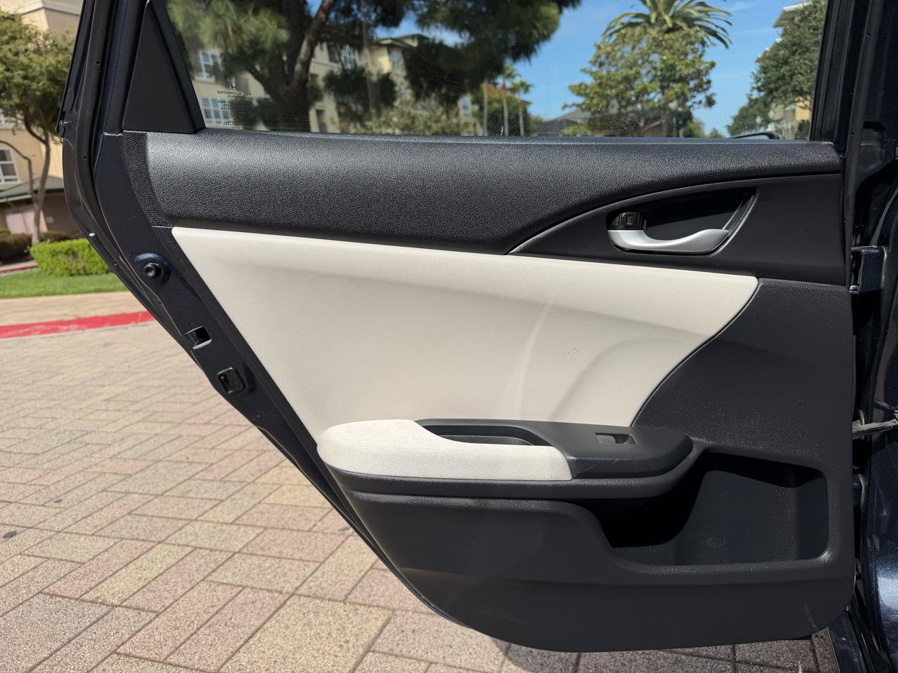 Used 2019 Honda Insight EX image 41