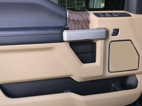 Used 2017 Ford F350 Lariat w/ Chrome Package AWD/4WD image 10