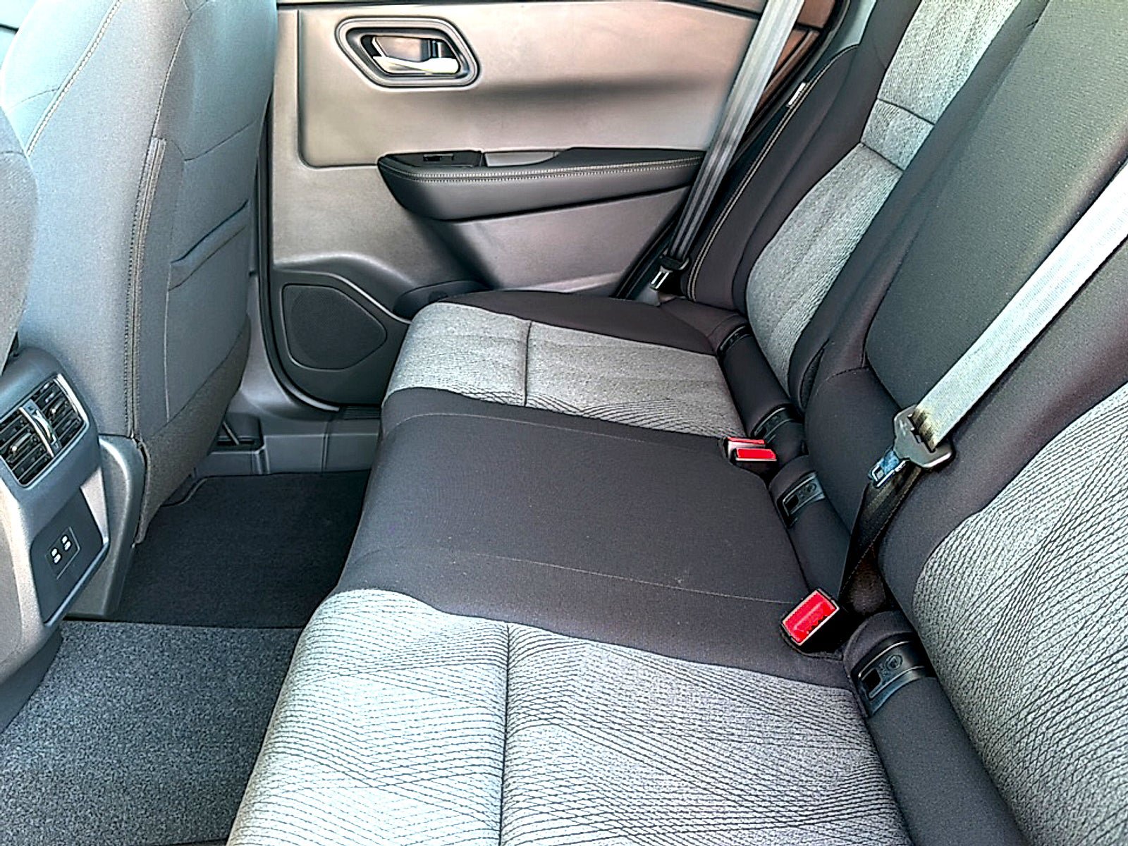 New 2027 Nissan Rogue SV FWD image 15