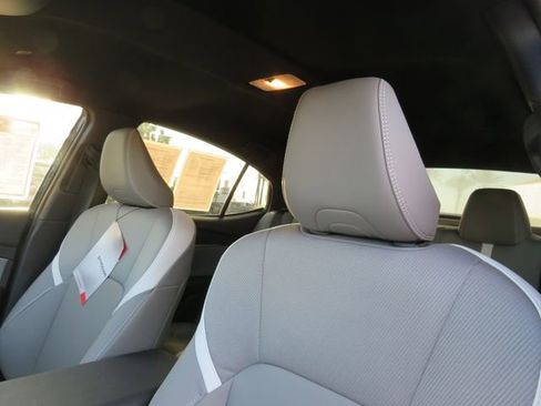 Certified 2026 Toyota Camry SE image 16