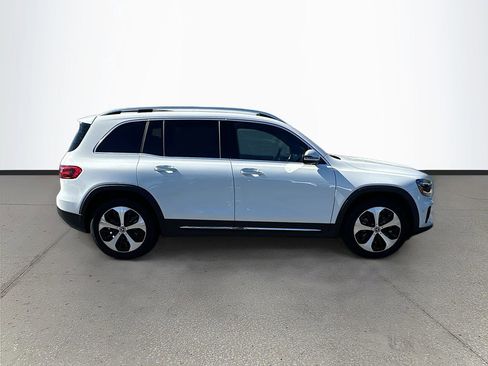 Used 2024 Mercedes-Benz GLB 250 image 8