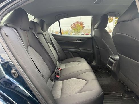 Used 2019 Toyota Camry LE image 17