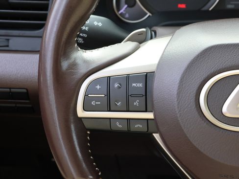 Used 2020 Lexus RX 350L FWD w/ Premium Package image 18