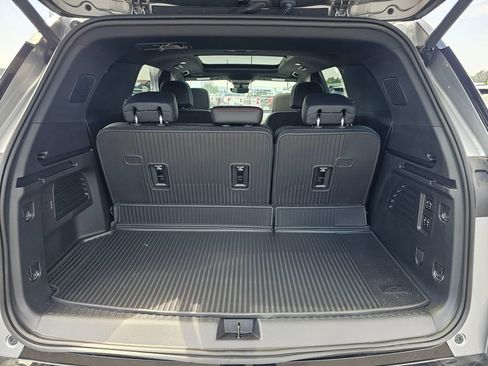 Used 2026 Chevrolet Traverse RS w/ LPO, Floor Liner Package AWD/4WD image 17