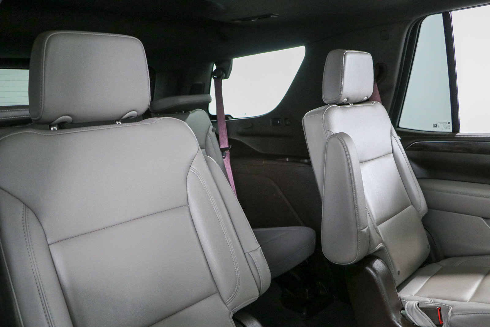 Used 2023 Chevrolet Tahoe Z71 w/ Luxury Package AWD/4WD image 32