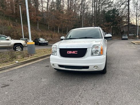 Used 2014 GMC Yukon SLT image 7