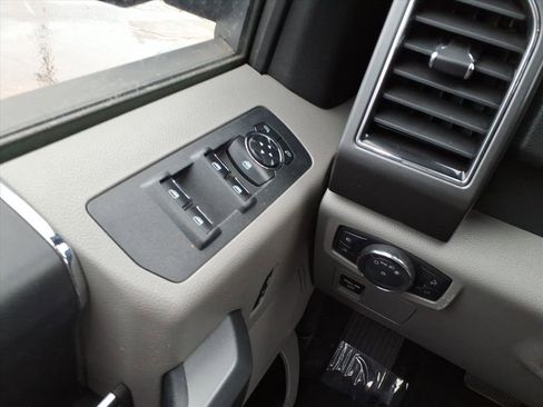 Used 2018 Ford F150 XLT image 22