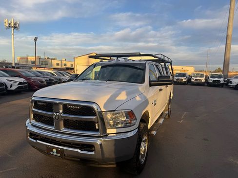 Used 2017 RAM 2500 Tradesman w/ Chrome Appearance Group image 10