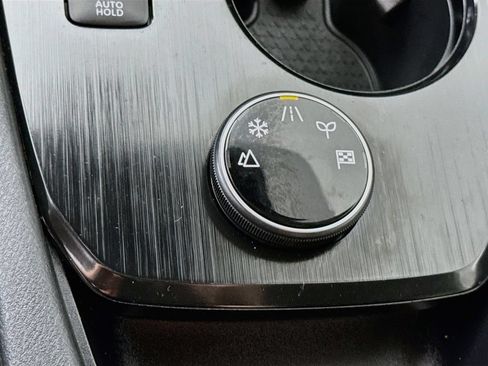 Certified 2023 Nissan Rogue SV AWD/4WD image 11