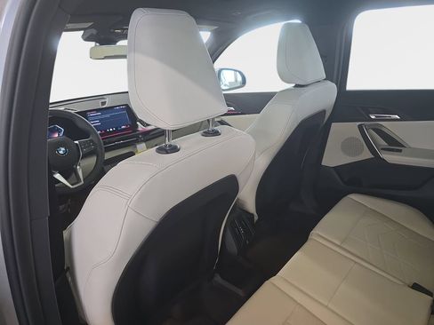 New 2026 BMW X1 xDrive28i w/ Convenience Package AWD/4WD image 8