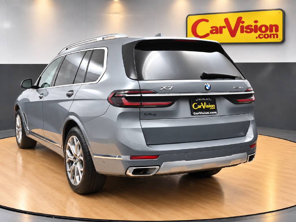Used 2025 BMW X7 xDrive40i AWD/4WD image 4