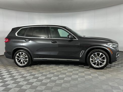 Used 2023 BMW X5 xDrive40i w/ Parking Assistance Package AWD/4WD image 27