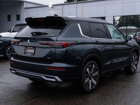 New 2026 Mitsubishi Outlander SEL image 6