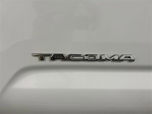 Used 2022 Toyota Tacoma SR5 image 93