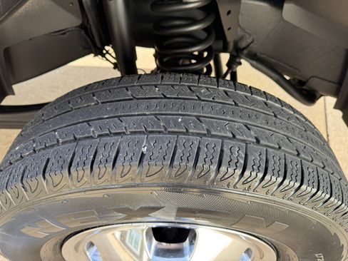 Used 2015 RAM 3500 Tradesman w/ Power & Remote Entry Group image 28