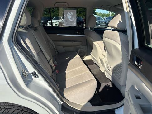 Used 2013 Subaru Outback 2.5i Premium w/ All-Weather Pkg AWD/4WD image 22