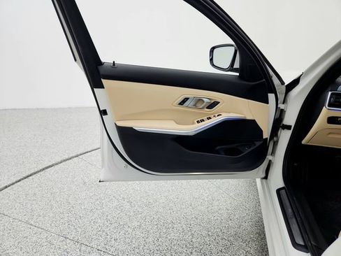 Used 2021 BMW 330i Sedan image 25