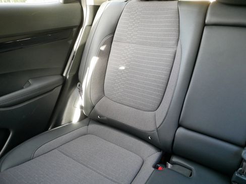 Used 2023 Kia Seltos S AWD/4WD image 12
