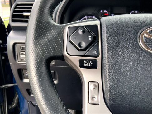 Used 2021 Toyota 4Runner SR5 image 22