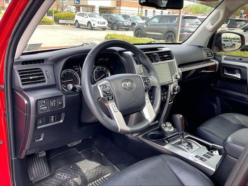 Used 2021 Toyota 4Runner Limited AWD/4WD image 13