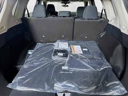 New 2026 Nissan Rogue SV w/ Cold Weather Package AWD/4WD image 22