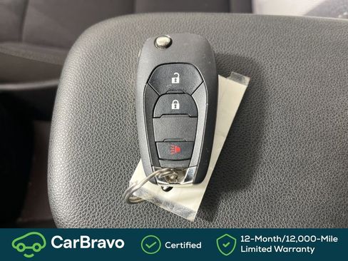 Certified 2025 Chevrolet Trax LS image 29