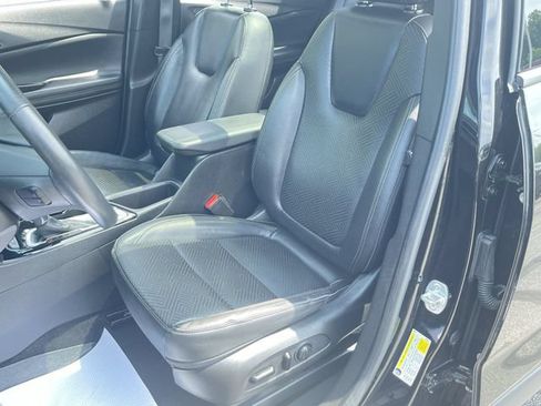 Used 2021 Buick Encore GX Essence w/ Experience Buick Package AWD/4WD image 19